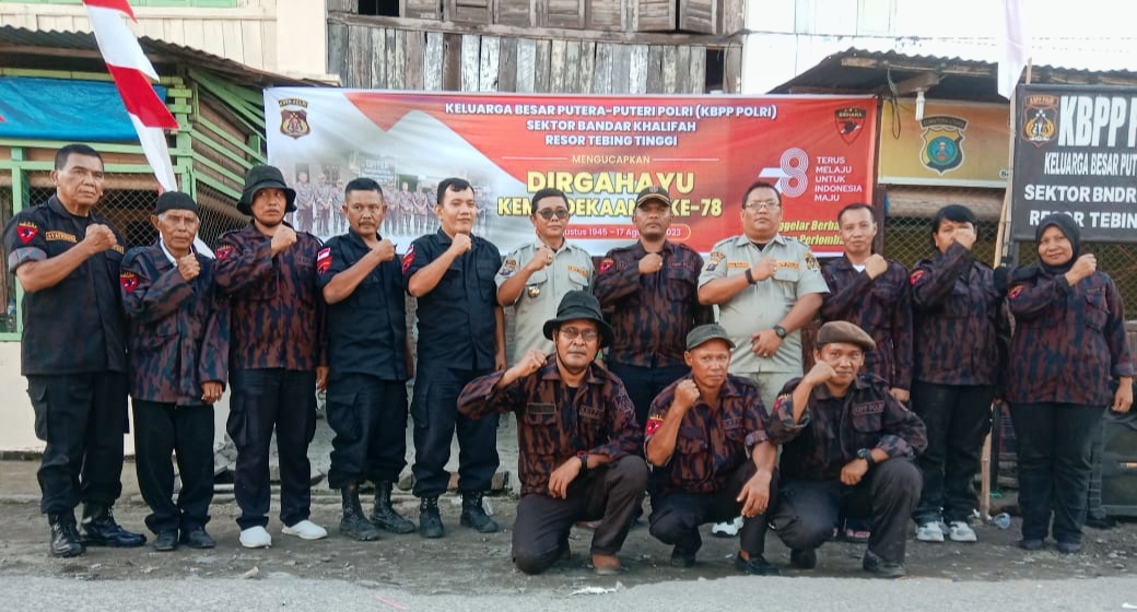 Foto bersama Pengurus KBPP Polri Resor Tebing Tinggi dengan pengurus KBPP Polri Sektor Bandar Khalifah, Kamis (17/08/2023) sore